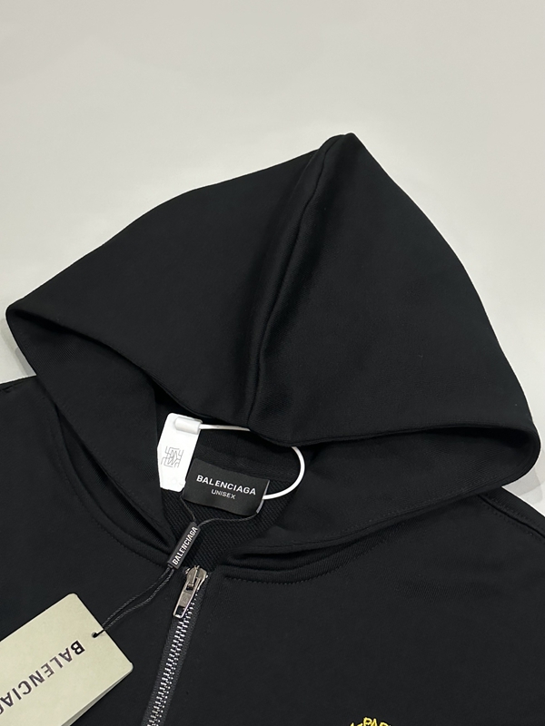 ブランドパーカー側面デザイン